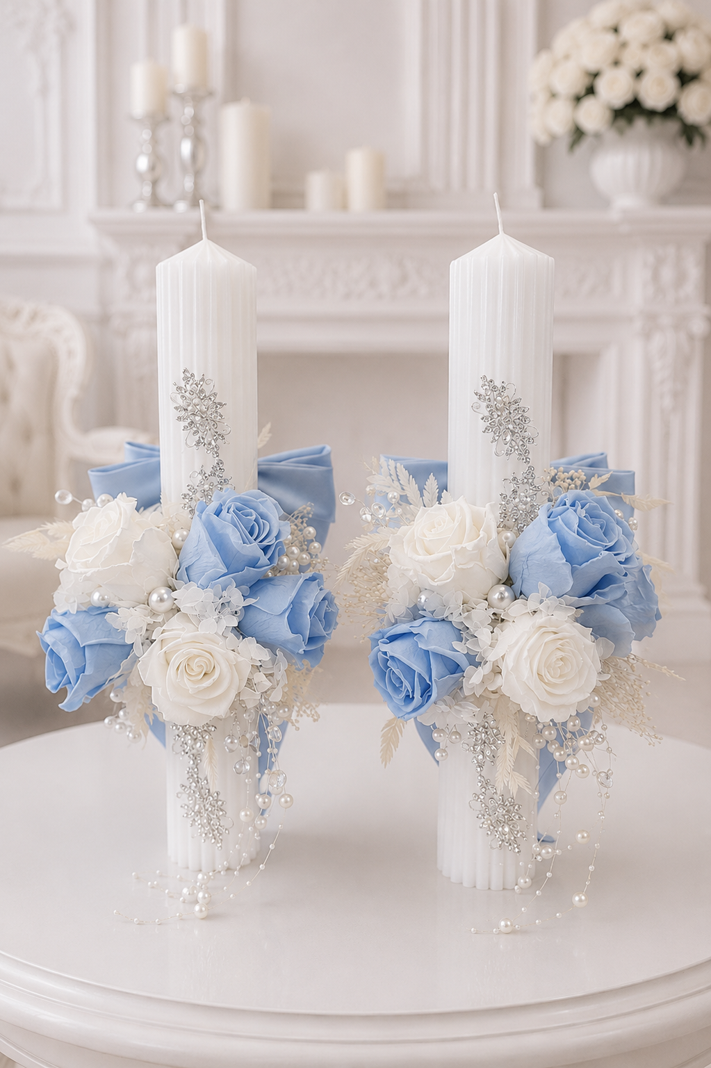 Set lumânări de cununie albe cu trandafiri bleu și perle decorative