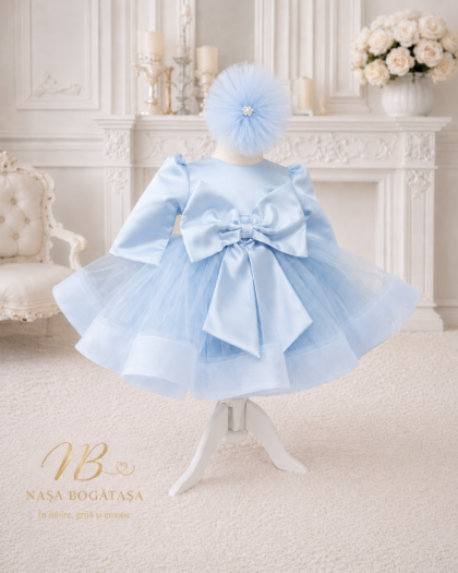 Rochie botez fetiță bleu cu fundă mare și tulle