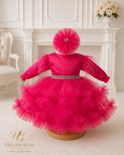 Rochie de botez fetiță fucsia Éclat prezentată din spate