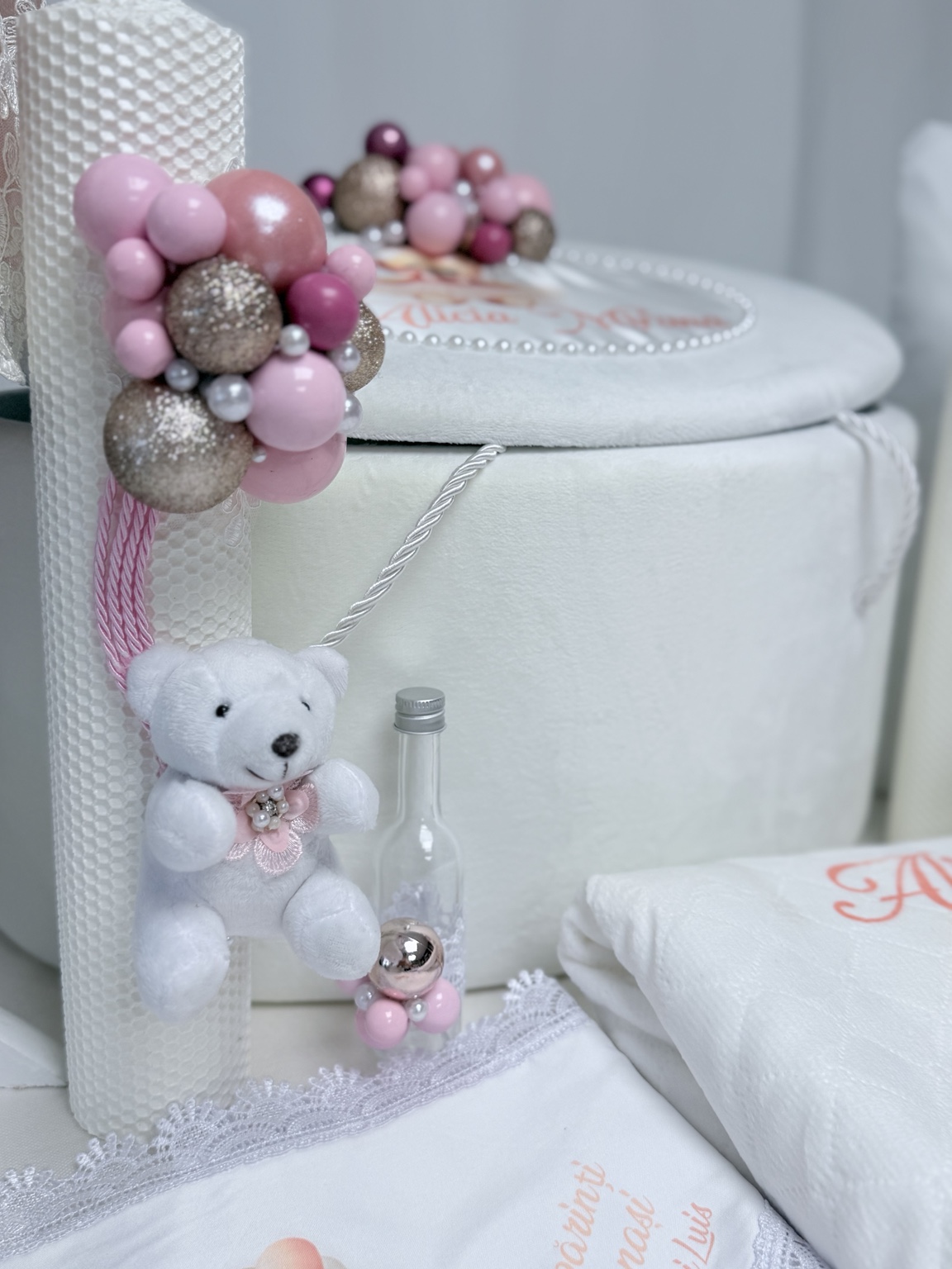 Trusou de botez personalizat de lux pentru fetiță alb și roz Rêve de Ballerine – ursuleț balerină cu balonașe - imagine 3