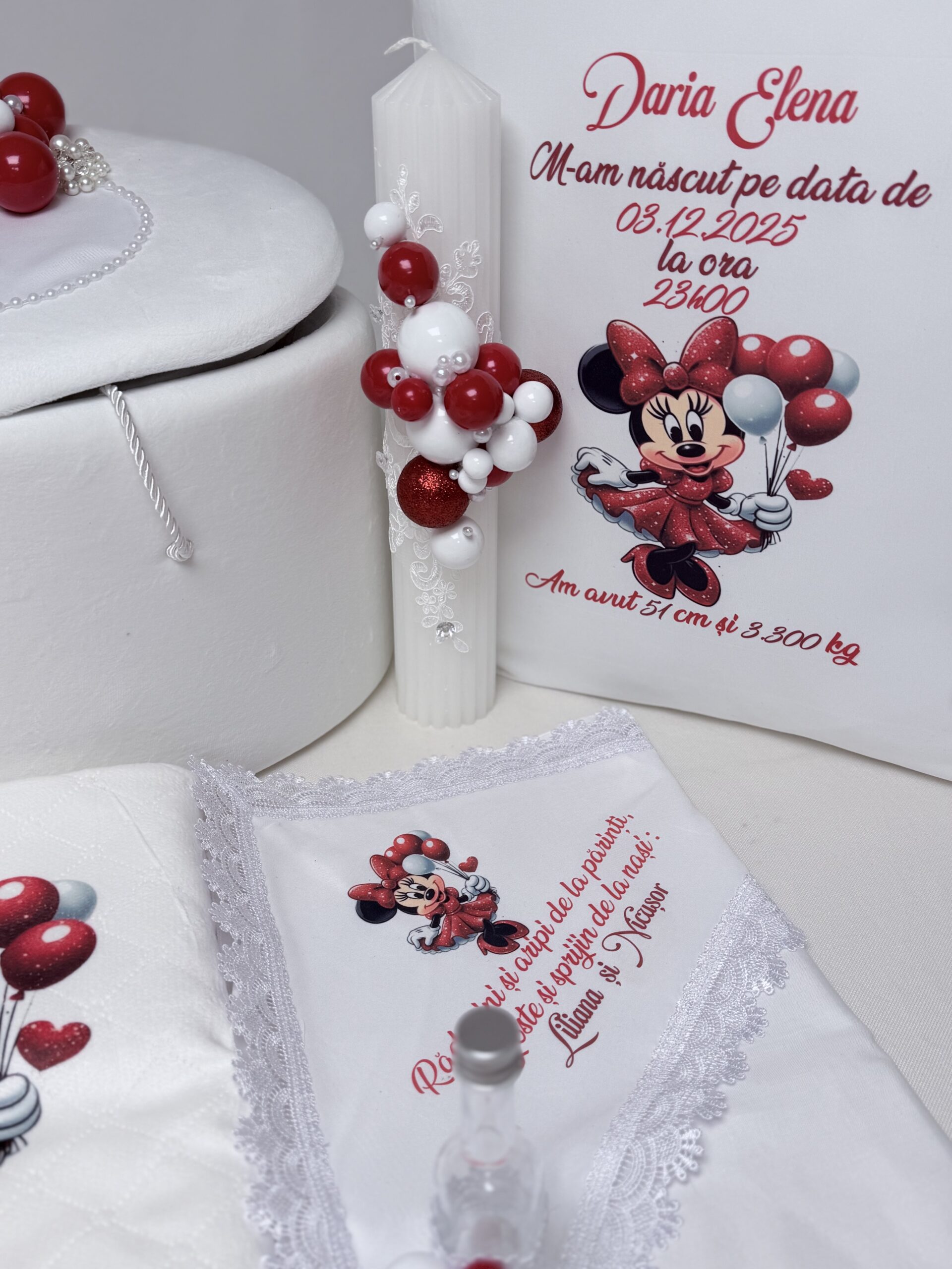 Trusou de botez personalizat de lux pentru fetiță alb și roșu Féerie Rouge – Minnie cu balonașe - imagine 3