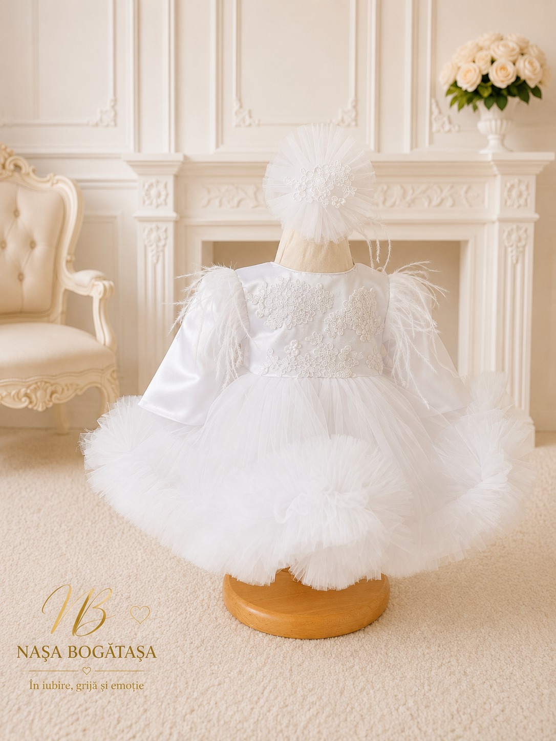 Rochie de botez fetiță albă cu bonetă și dantelă Béatrice